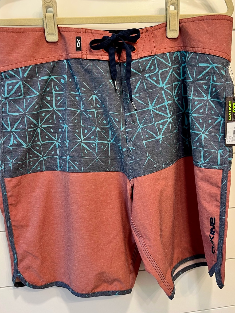 NWT DAKINE  19” BOARD SHORTS